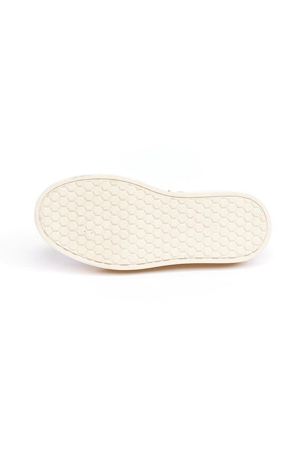 Yüksek Taban Lastik Aksesuarlı Kadın Sneaker - 5