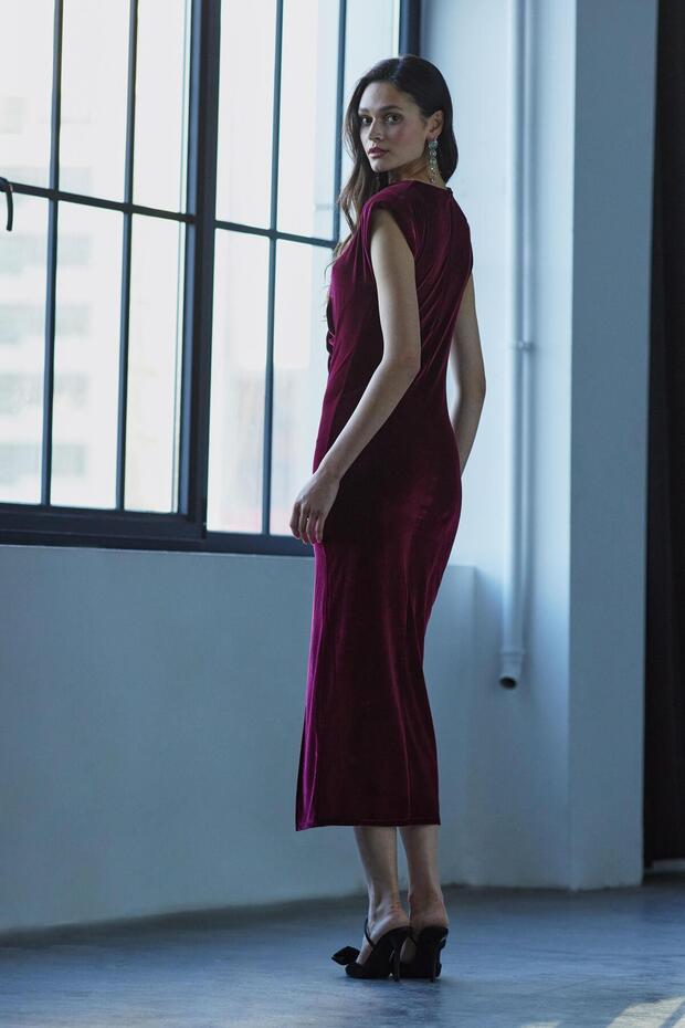 Drapeli Kadife Elbise - 3