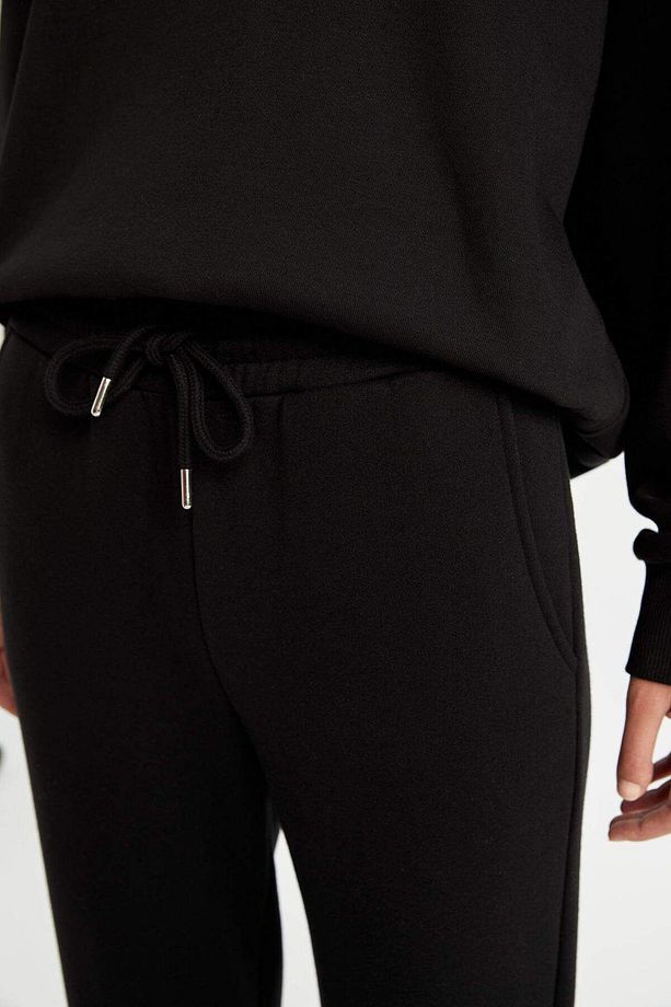 Dfc - Beli Paçası Lastikli Bağcıklı Basic Düz Cepli Kalın Kumaş Jogger Eşofman Altı - 2