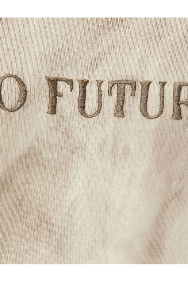 Oversize Tişört Batik Görünümlü Slogan İşlemeli Bisiklet Yaka - 6