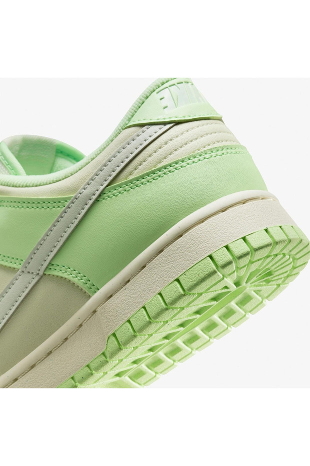 Dunk Low Next Nature SE Kadın Sneaker - 7