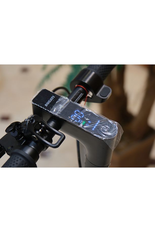 PRO-I EVO ELEKTRİKLİ SCOOTER - 5