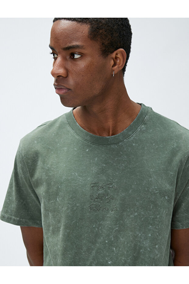 Abstract Printed T-Shirt with Slogan Detail Crew Neck Cotton