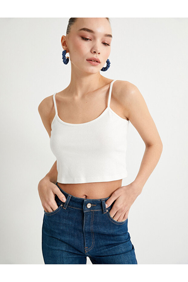 Crop Athlete Halter Neck Slim Cut