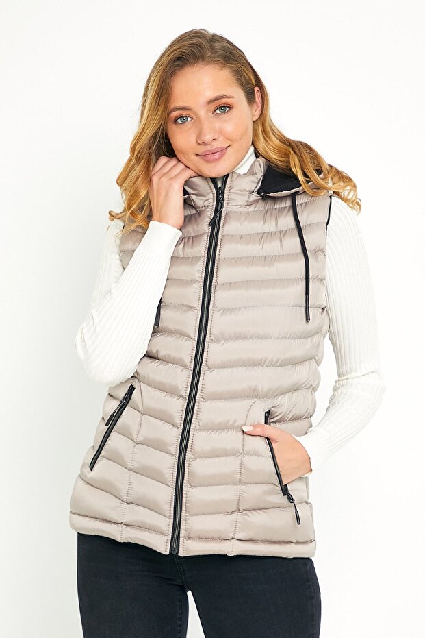 Ecrufarbene Pufferweste für Damen mit Fleece-Innenkapuze - 1