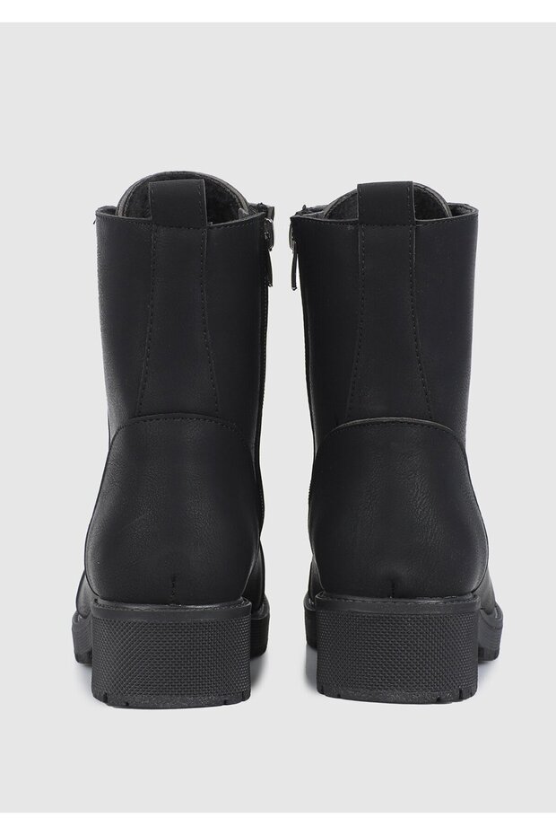 Siyah Kadın Bot - 4