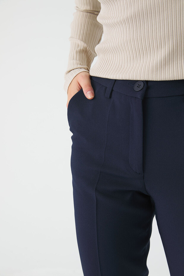 Yanı Cepli Basıc Pantolon - 4