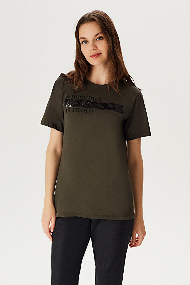 Pul İşlemeli T-shirt - 1