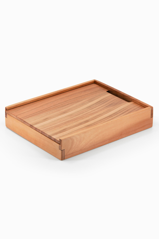 Horizontal Box with Dividers and Sliding Lid - Spring - 7