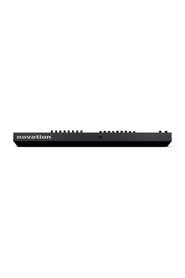 Launchkey 61 MK4 Midi Klavye - 3