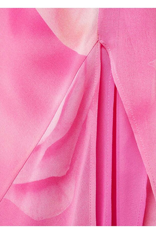 Çiçekli yırtmaçlı elbise - 5