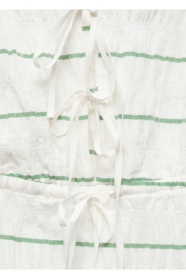 Fiyonklu çizgili elbise - 7