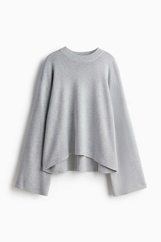 Oversized curved-hem jumper