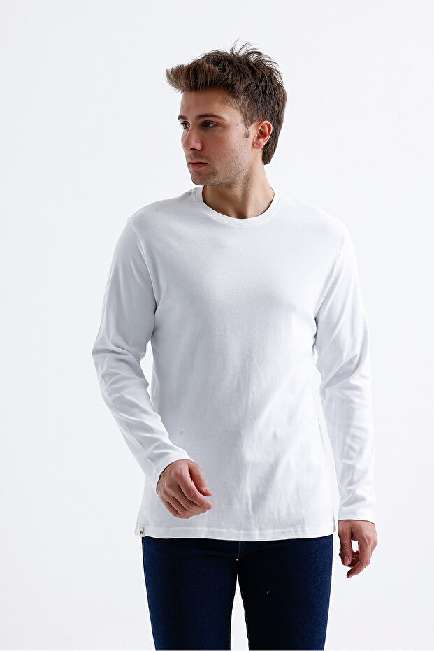 تي شيرت أساسي بأكمام طويلة ورقبة دائرية - 2