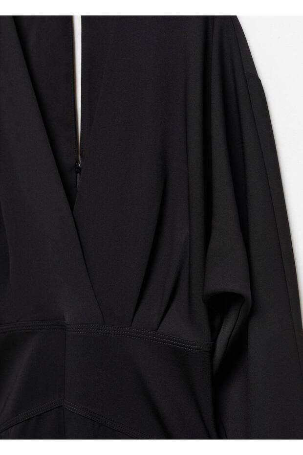 Yırtmaçlı çapraz dekolteli elbise - 7