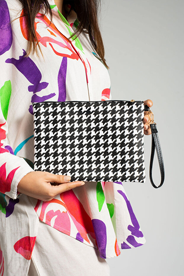 حقيبة يد منقوشة على شكل قدم أوزة مع حزام يد - 2