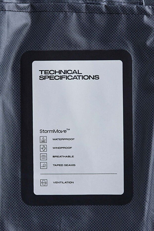 Rain jacket in StormMove™ - 2