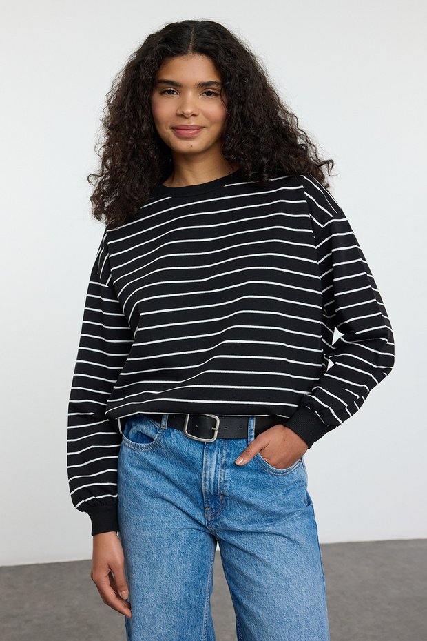 Siyah 2 İplik Bisiklet Yaka Çizgili Regular Örme Sweatshirt TWOAW25SW00324 - 4