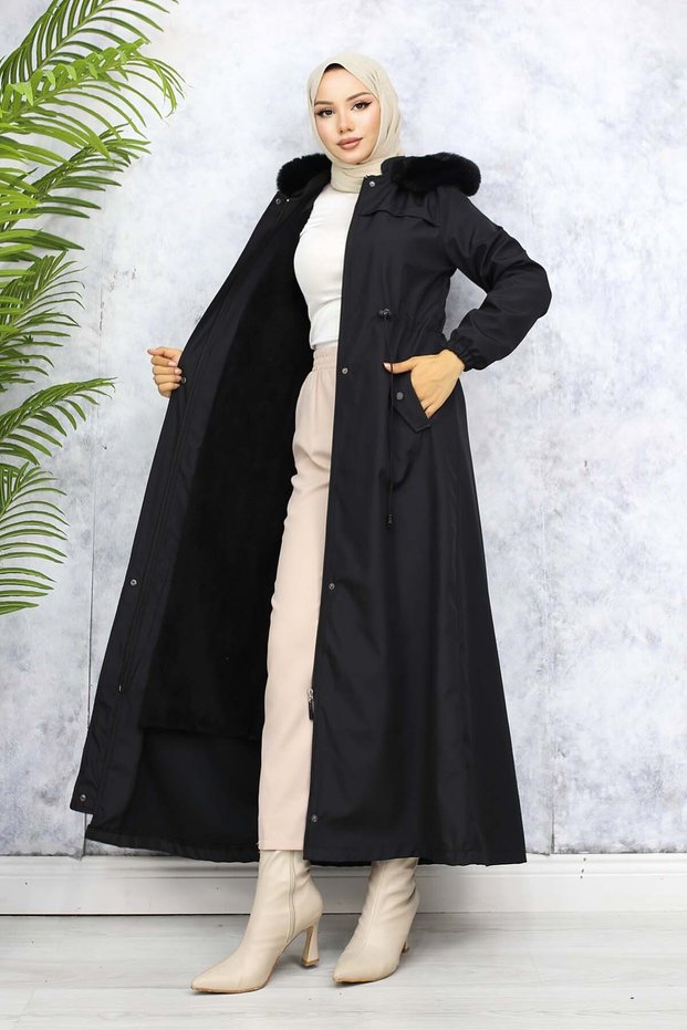 1051 Model - Black Long Bondit Coat with Plush Neckline and Fur Detail