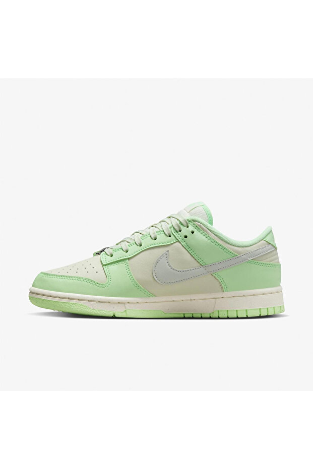 Dunk Low Next Nature SE Kadın Sneaker - 3