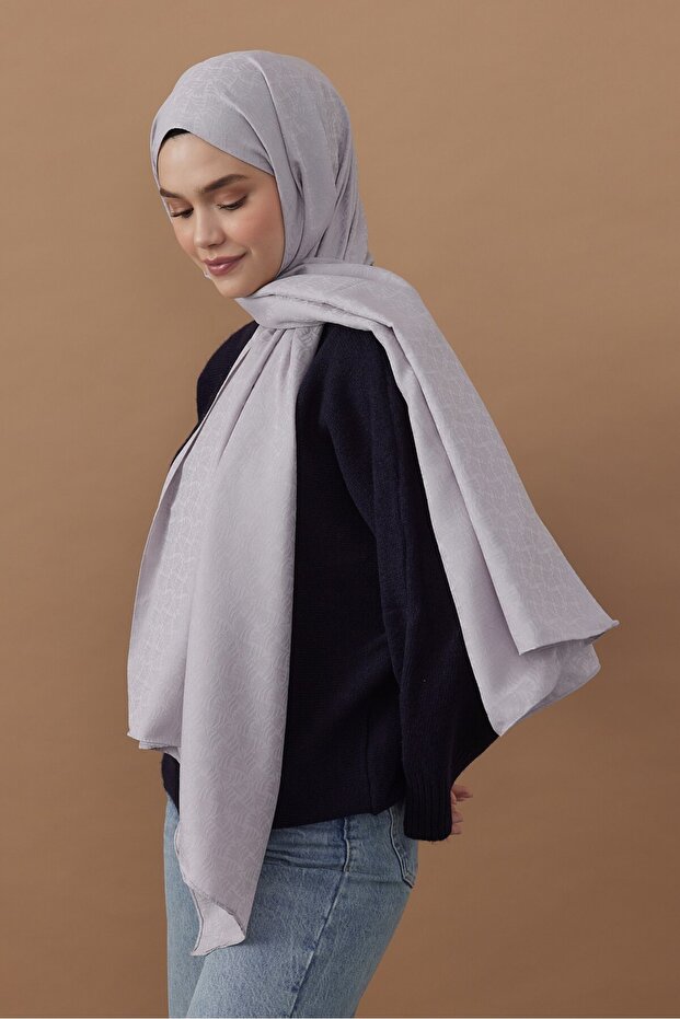 Silky Jacquard Series Botanical Pattern Shawl
