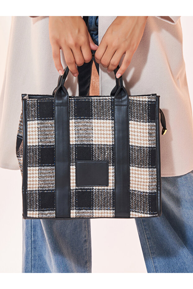 حقيبة يد بتصميم منقوش - 4