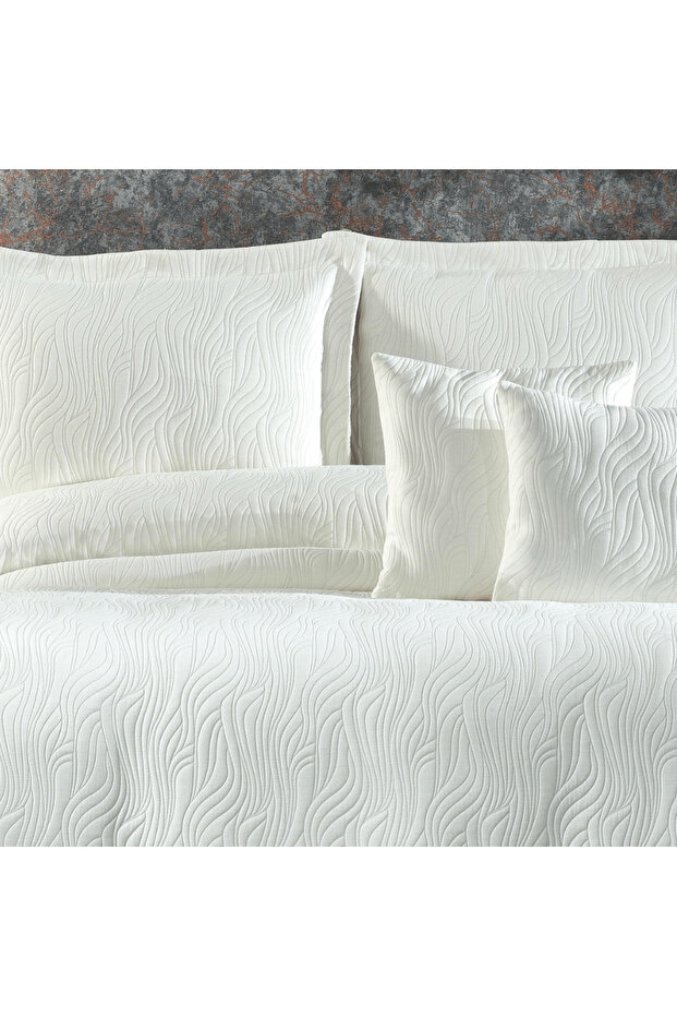 مفرش سرير مزدوج كريمي من ميرا - 4