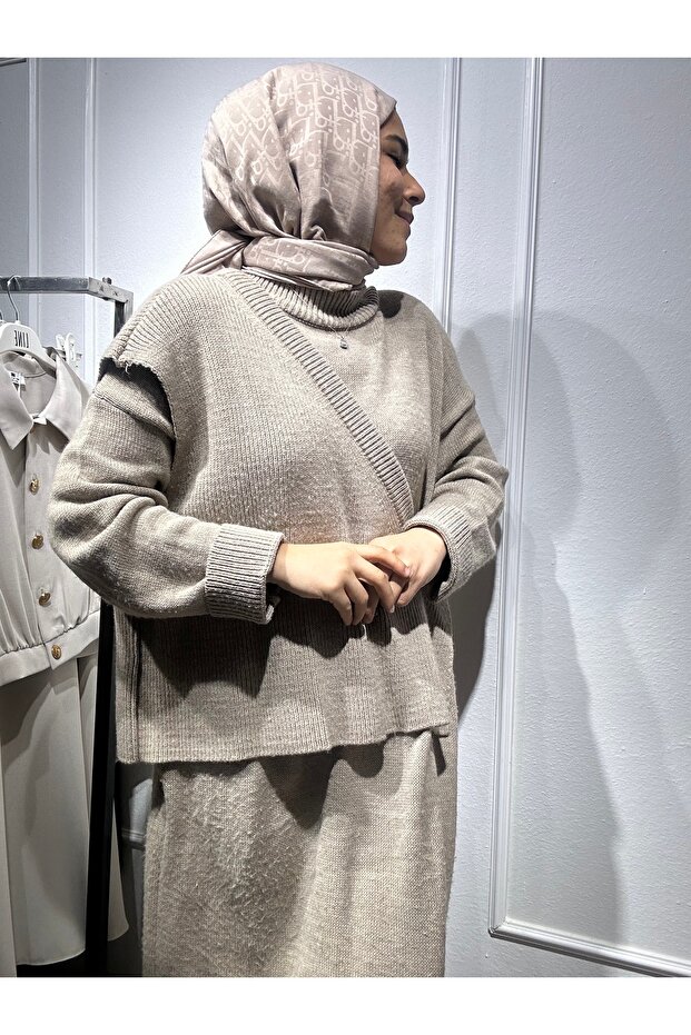 Süveterli elbise - 2