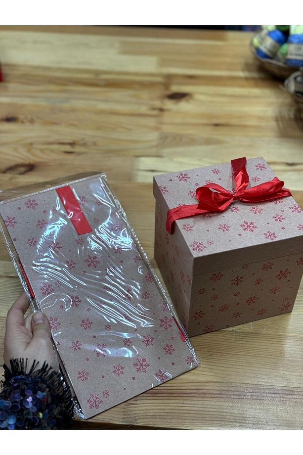 Yılbaşı desen hediye kutusu 15x15 ölçü 1 adet - 2