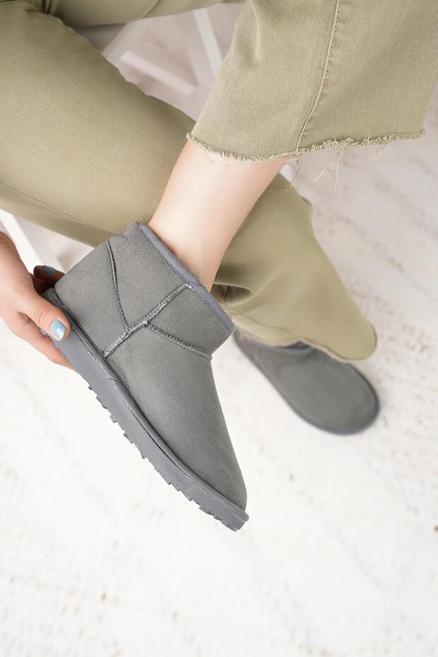 01 Chloe Uggy Mini Kadın Bot Yünlü Bot - 1