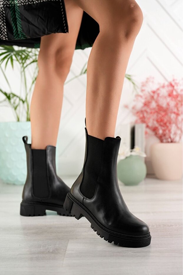 Women's Winter Elastic Boots Black & Sole 4 cm