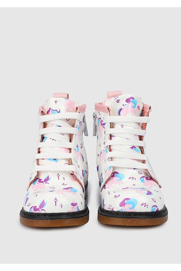 Beyaz Kız Çocuk Bot - 3