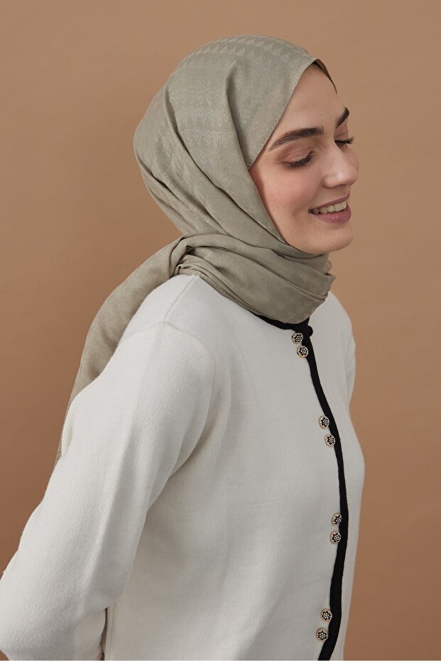 شال بنمط مثلث من سلسلة الجاكار الناعمة - 2