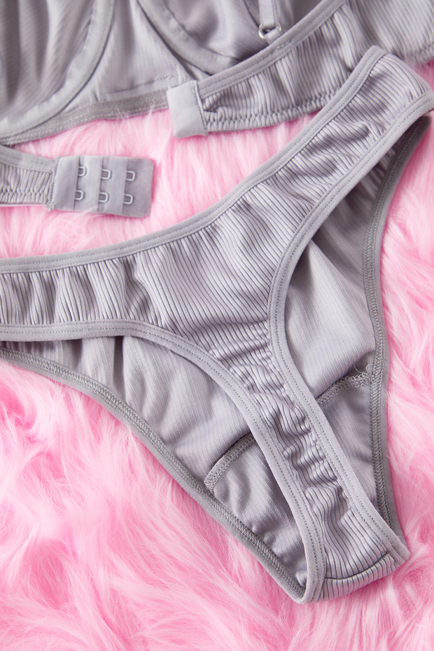 Szary bawełniany zestaw bielizny z metką, bez kopertowego zamknięcia, z zawieszką THMSS24CC00029 - 8