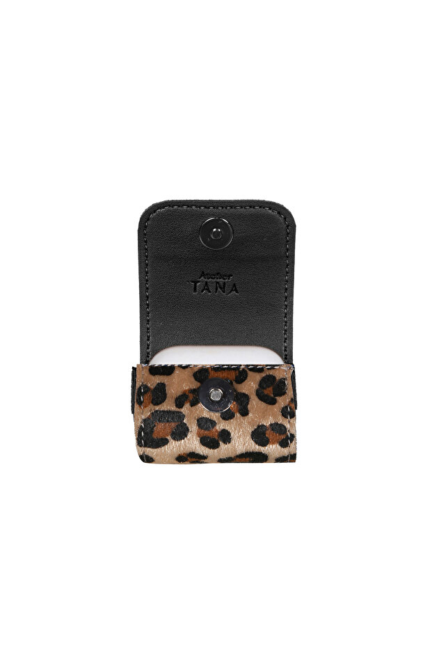 Leopardairpodscase