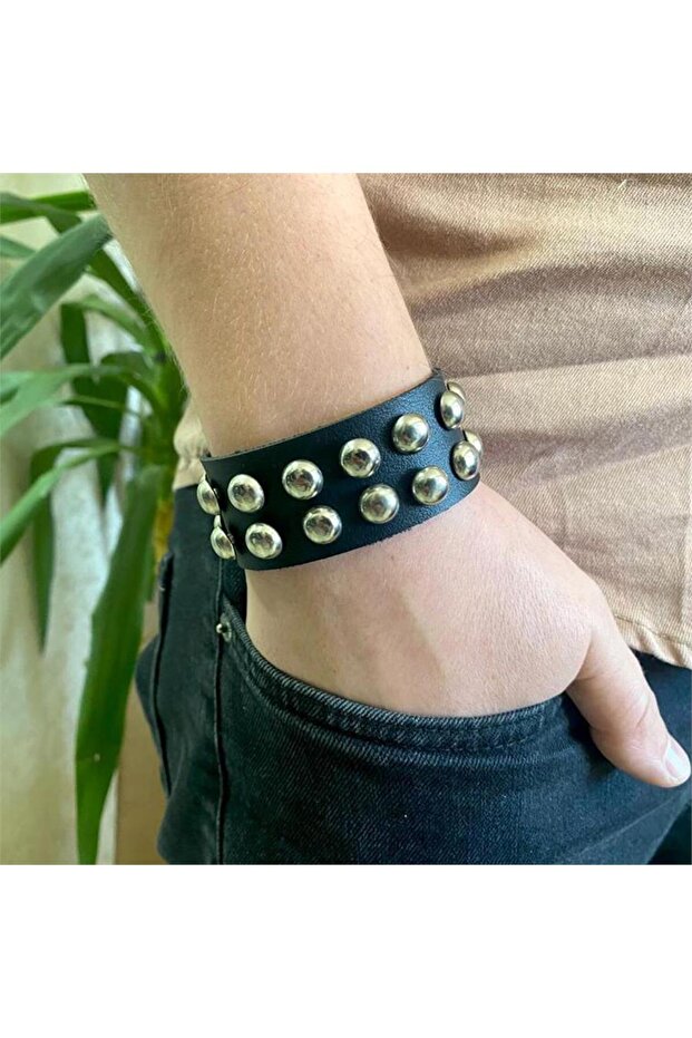 New Round Leather Bracelet with Metal Details