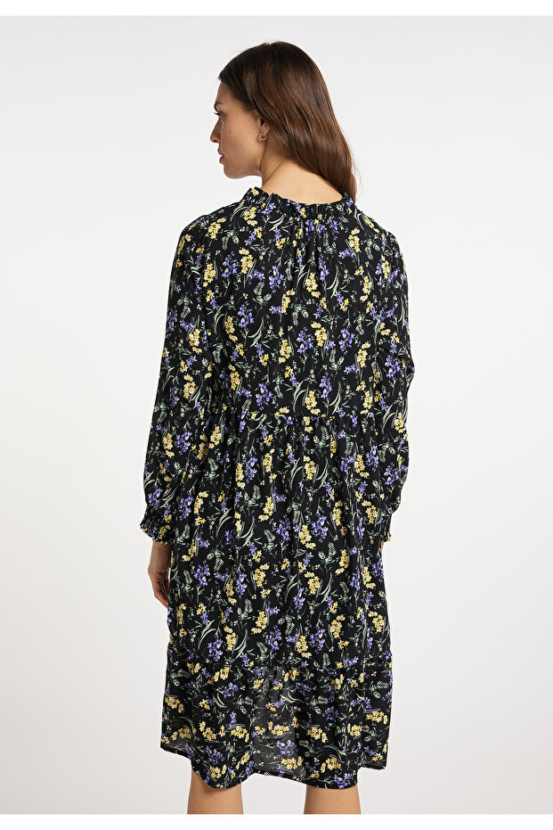 Kleid mit Blütenprint - 4