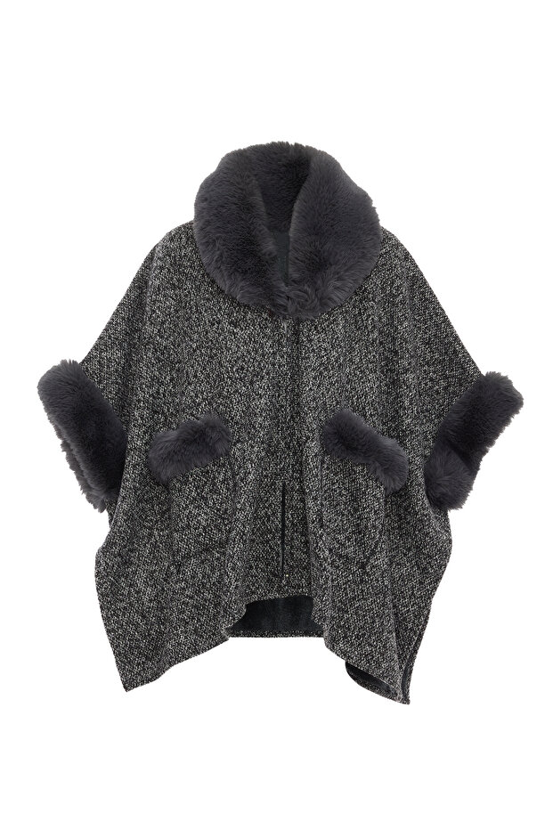 Poncho - 1