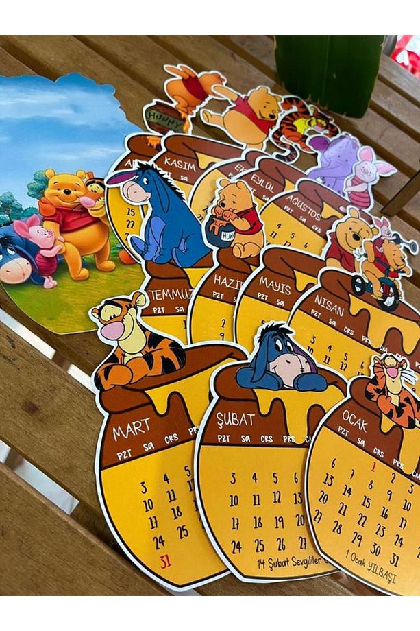 Winnie The Pooh 2025 Şövale Ayaklı Özel Tasarım Takvim - 4