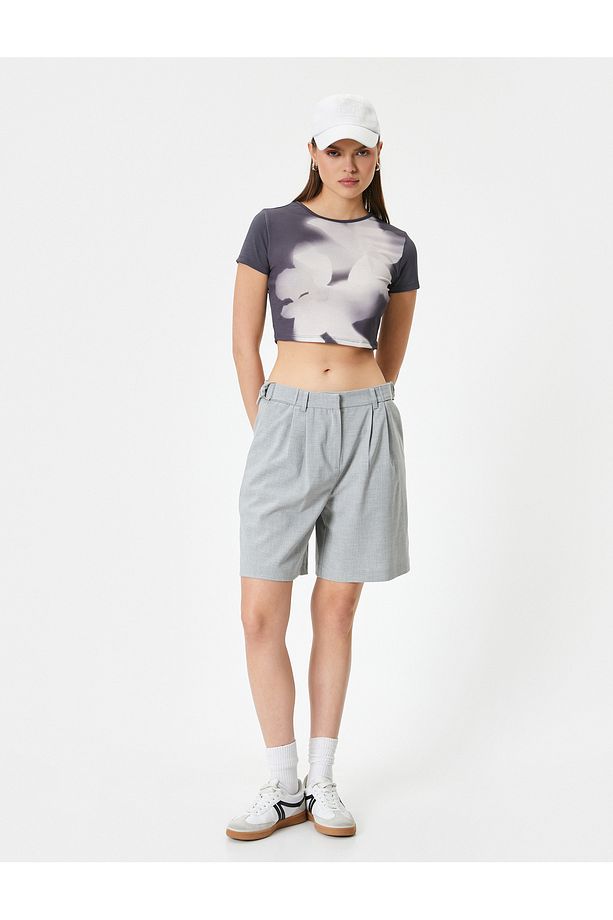 Soyut Desenli Crop Tişört Kısa Kollu Bisiklet Yaka Slim Fit - 2
