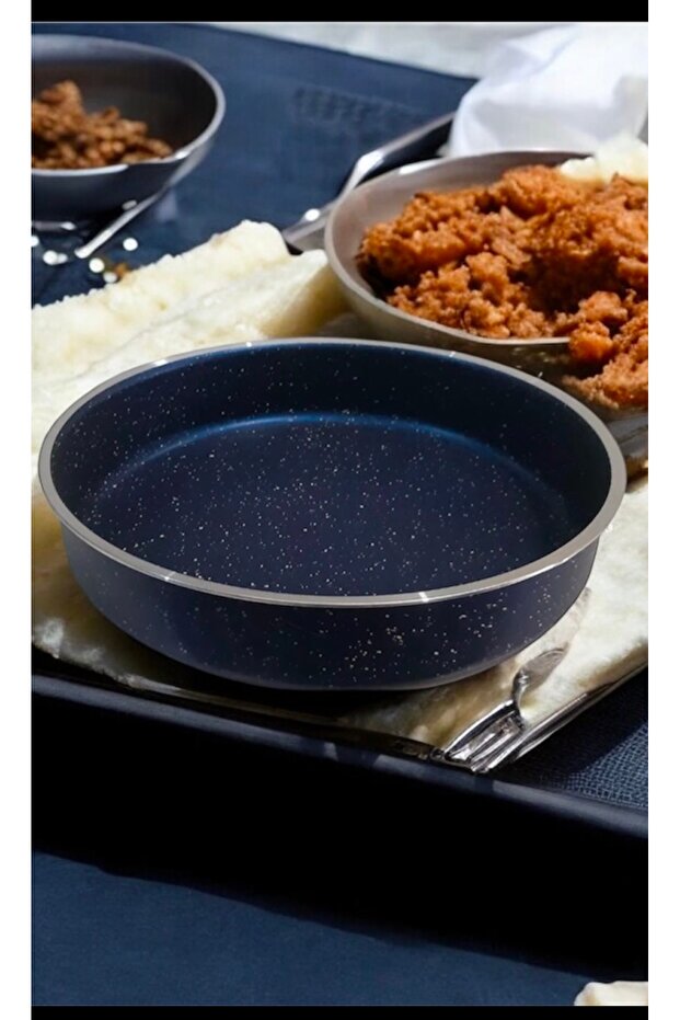 Granite Single Baking Tray 28cm.
