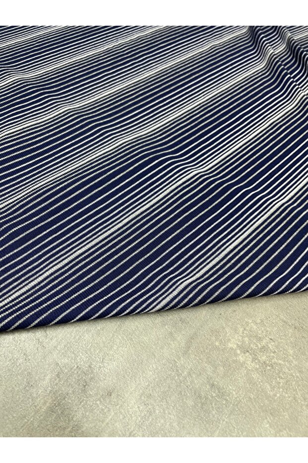 Mavi Yatay Çizgili Elbiselik Triko Kumaş Ürünümüz Adet Olarak Satılır 1 Adet 1 Metre - 2