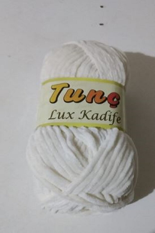Tunch Lux Velvet Cream 1 Piece Color: 3215