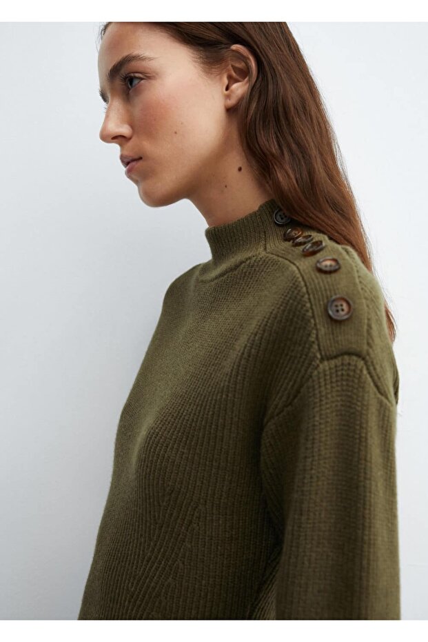 Omuzları düğmeli fitilli kazak - 7