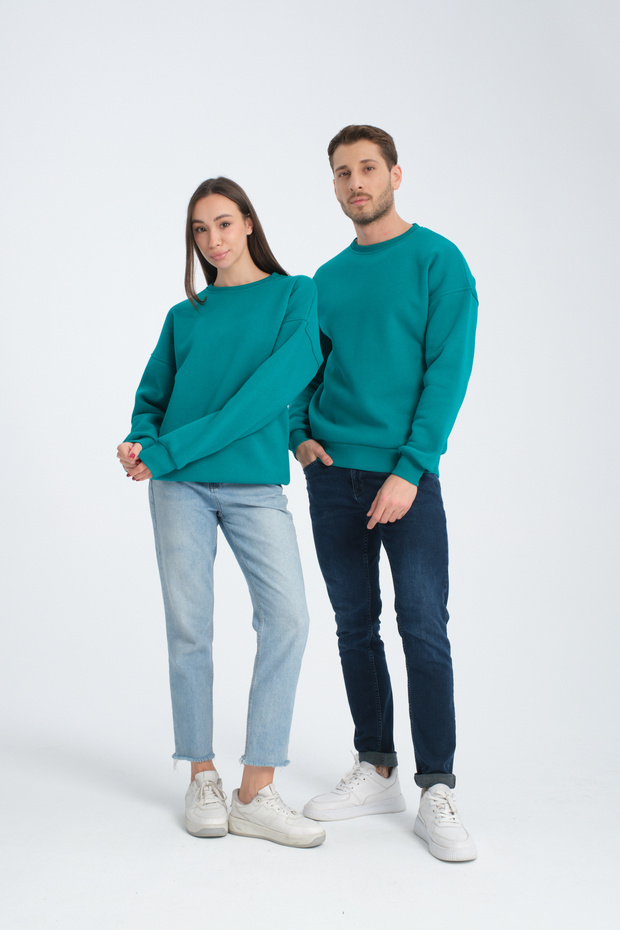 سويت شيرت رجالي أساسي ذو رقبة دائرية باللون الأخضر - 7