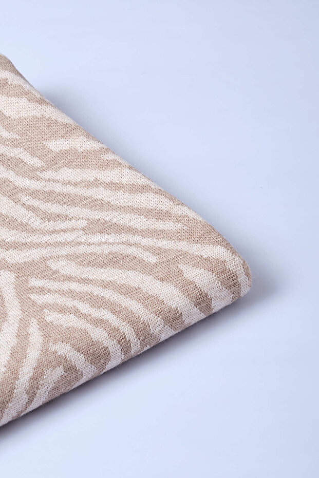 Zebra Patterned Knitwear Shawl - 3