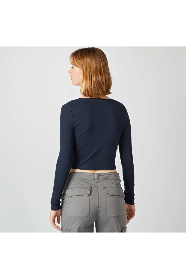 تي شيرت مضلع مقصوص باللون الأزرق - 3