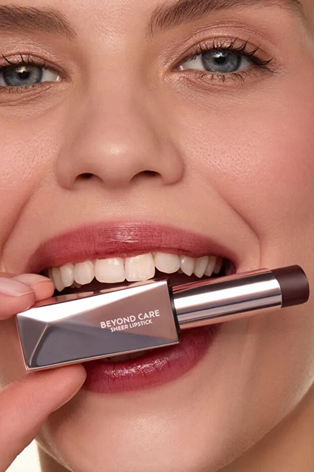 Beyond Care Sheer Lipstick 907 - Glossy Espresso - Intense Moisturizing Nourishing Effect - Glossy Lipstick - 4