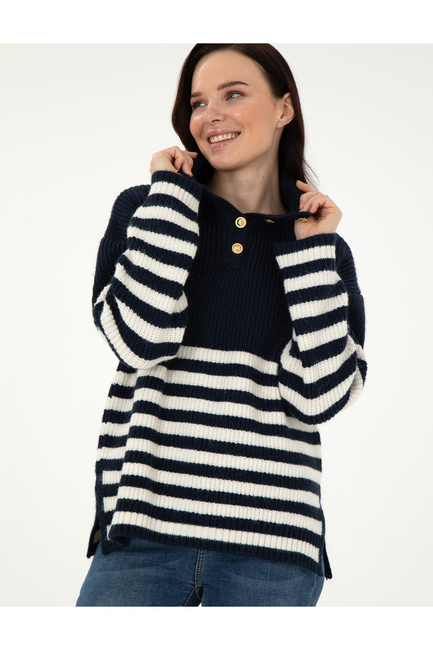 Navy Blue Comfort Fit Buttoned Sweater 50298088-Vr033