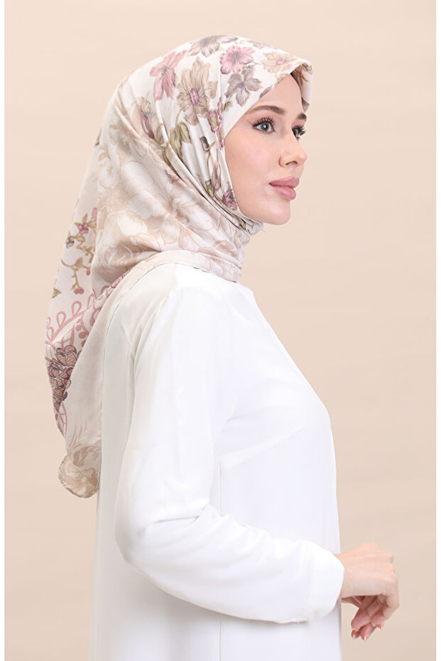 وشاح منقوش بالكرز الكريمي - CVS-07 - 2